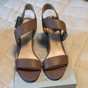 Sole Society Women's Tan Strappy Sandals